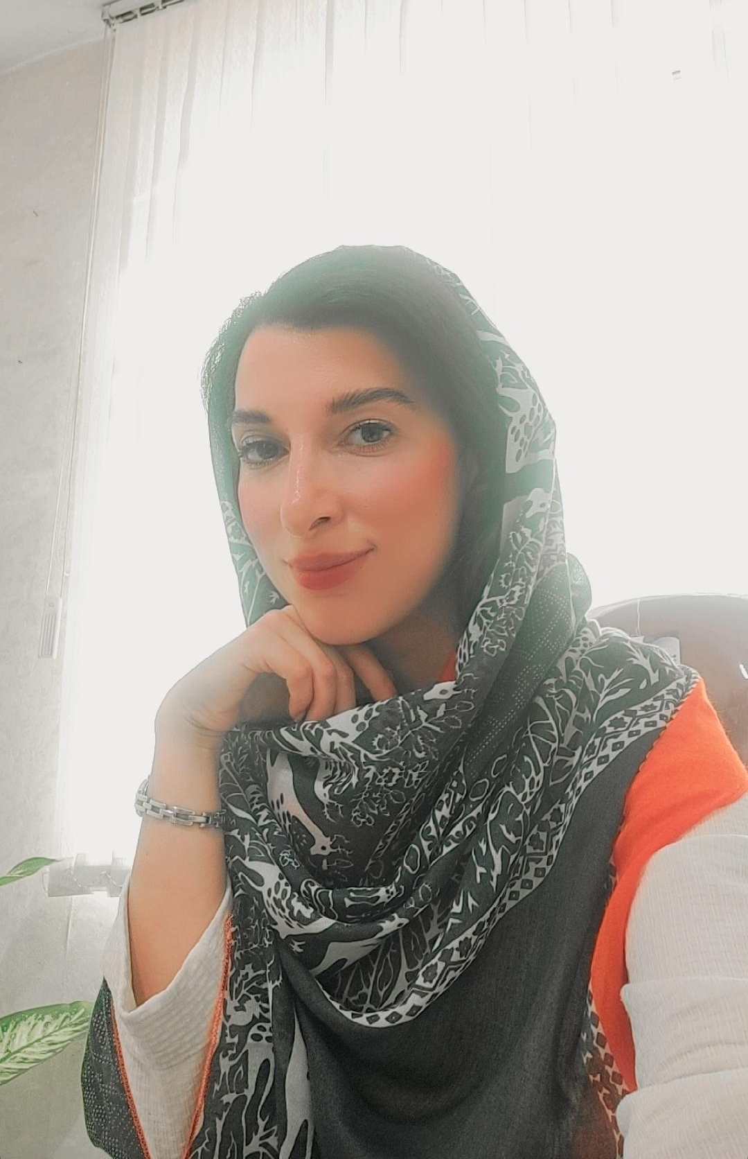 دکتر نیلوفر جعفری